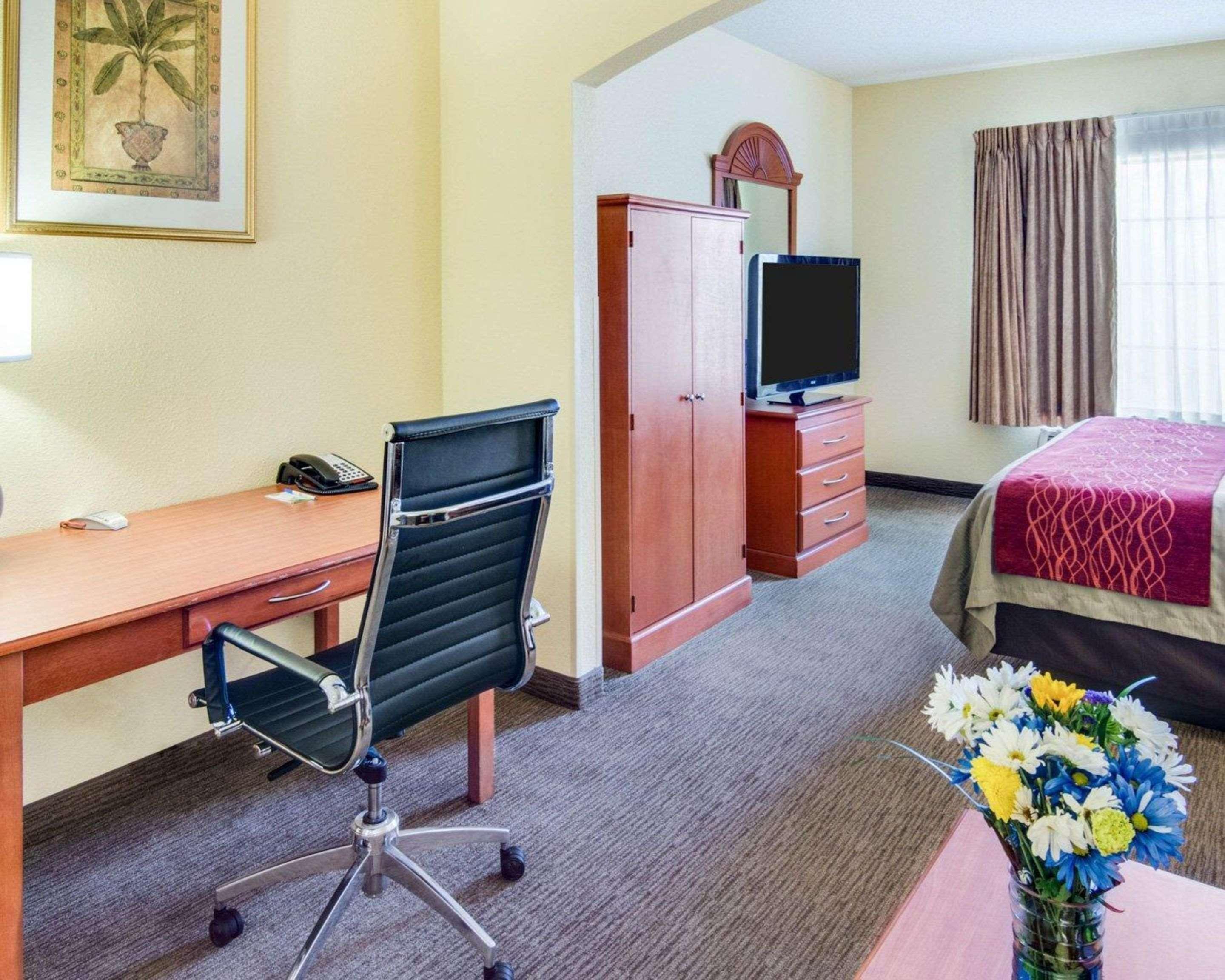Comfort Inn & Suites El Dorado Esterno foto